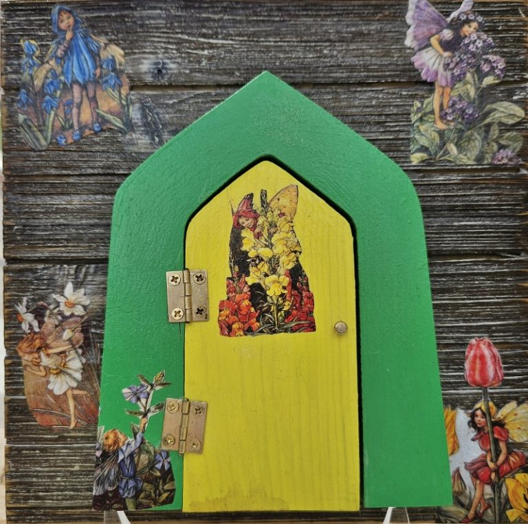 Dancing Eye Gallery A gift shop featuring handmade tile and jewelry, greeting cards and unique